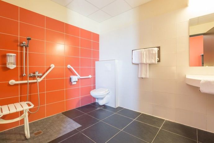 Imagen de los interiores del Hotel B&B Agen Castelculier. Foto 13