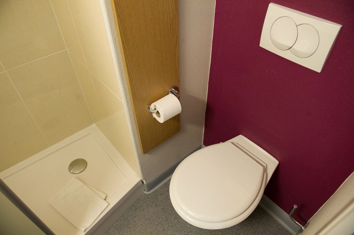 Imagen de la habitación del Hotel B&B Aix-en-Provence Le Tholonet. Foto 7