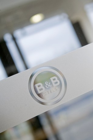 Imagen de los interiores del Hotel B&B Aix-en-provence Meyreuil Sainte-victoire. Foto 19