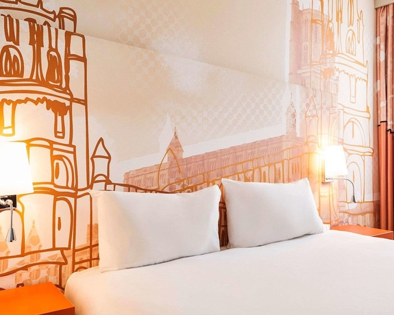 Imagen de la habitación del Hotel B&B Albi. Foto 8