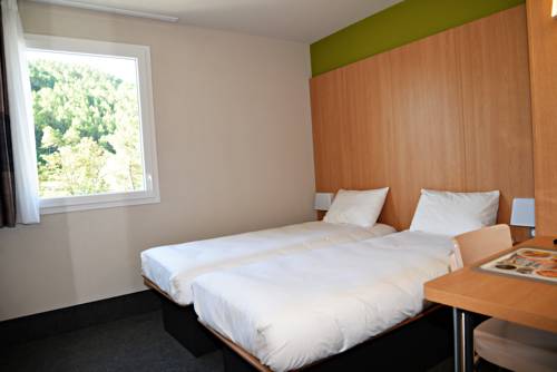 Imagen de la habitación del Hotel B&B Alès - Pôle Mécanique. Foto 16