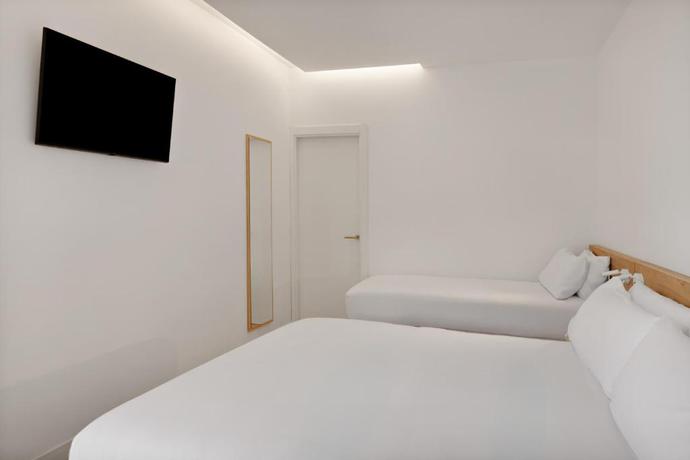 Imagen de la habitación del Hotel B&B Alicante Aeropuerto. Foto 17