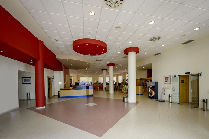 Imagen de los interiores del Hotel B&B Alicante. Foto 12