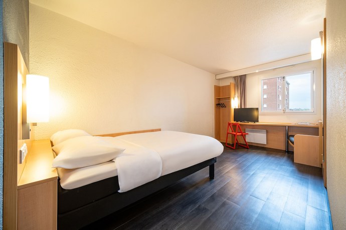 Imagen de la habitación del Hotel B&B Amiens Centre Cathédrale 3 étoiles. Foto 12