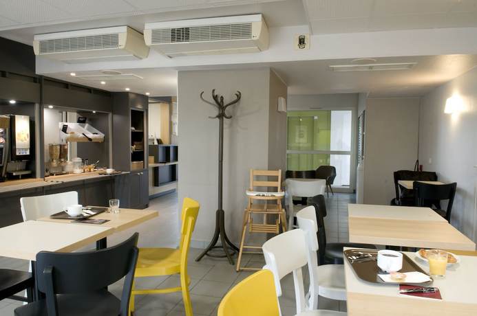 Imagen del bar/restaurante del Hotel B&B Amiens. Foto 3