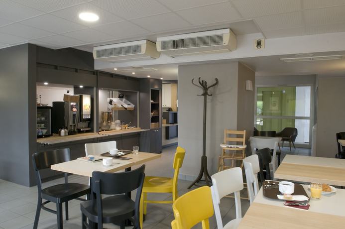 Imagen del bar/restaurante del Hotel B&B Amiens. Foto 7