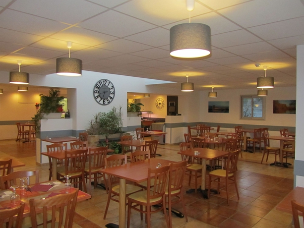 Imagen del bar/restaurante del Hotel B&B Angers Parc Expos. Foto 4