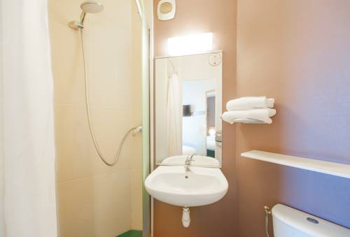 Imagen de la habitación del Hotel B&B Annecy Argonay. Foto 5