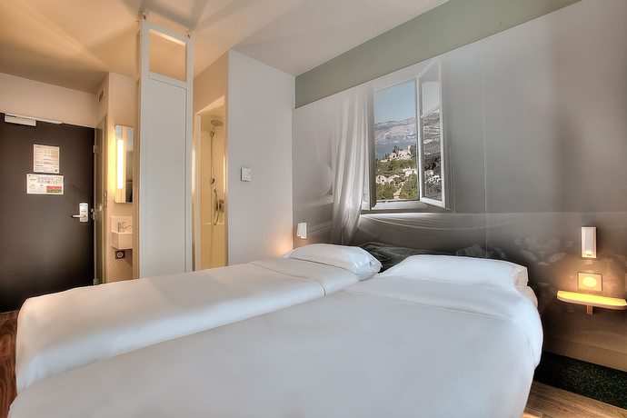 Imagen de la habitación del Hotel B&B Antibes Sophia Antipolis. Foto 9