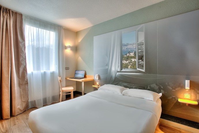 Imagen de la habitación del Hotel B&B Antibes Sophia Antipolis. Foto 11
