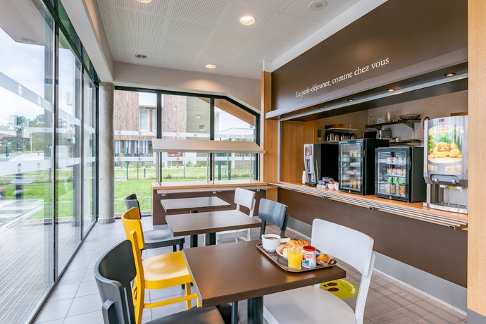 Imagen del bar/restaurante del Hotel B&B Arcachon Gujan-mestras. Foto 2