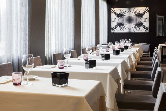 Imagen del bar/restaurante del Hotel B&B Arezzo. Foto 7