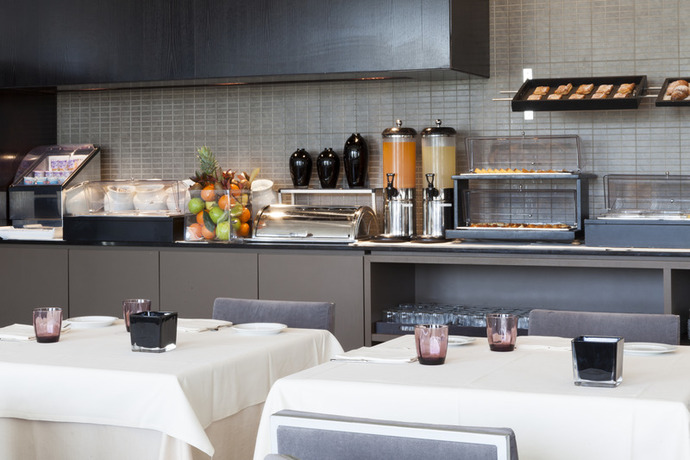 Imagen del bar/restaurante del Hotel B&B Arezzo. Foto 8