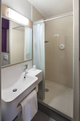 Imagen de la habitación del Hotel B&B Auray Carnac, Auray. Foto 11