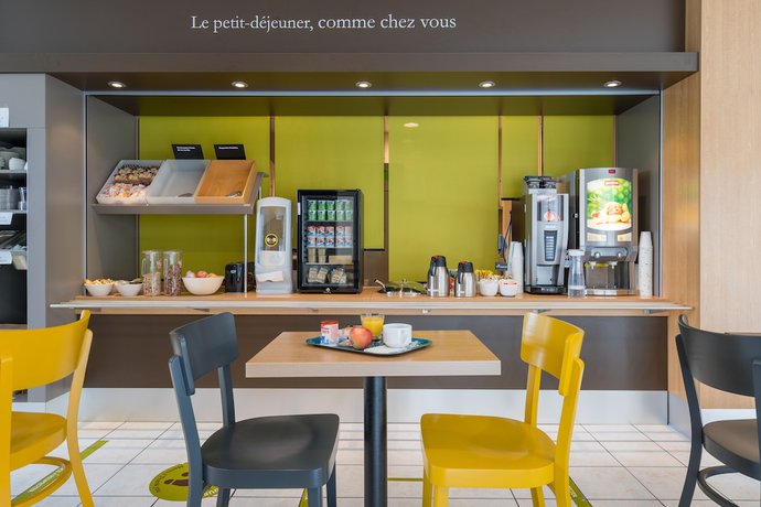 Imagen del bar/restaurante del Hotel B&B Auray Carnac, Kerbois. Foto 4