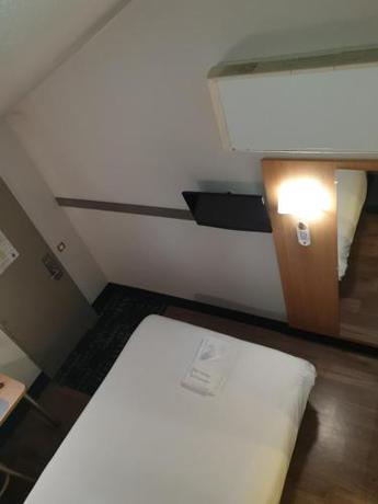 Imagen de la habitación del Hotel B&B Auxerre Bourgogne. Foto 8
