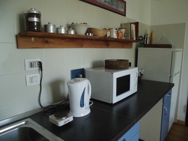 Imagen de los interiores del Hotel B&B Bal&ocirc;n. Foto 9