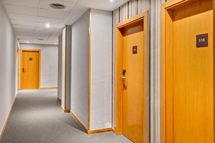 Imagen de los interiores del Hotel B&B Barcelona Mollet Porta De Gallecs. Foto 12