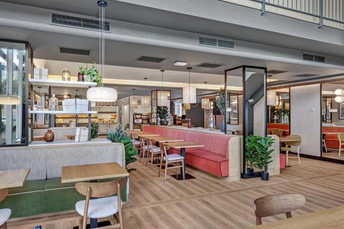 Imagen de los interiores del Hotel B&B Barcelona Mollet Porta De Gallecs. Foto 14