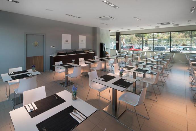 Imagen general del Hotel B&B Barcelona Sant Cugat. Foto 7