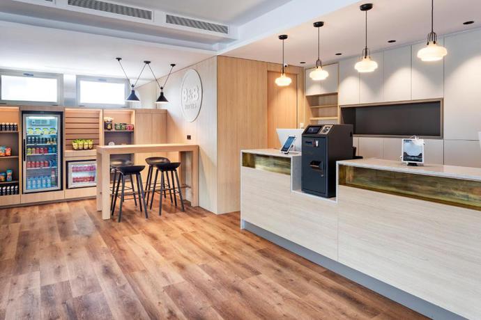 Imagen general del Hotel B&B Barcelona Sant Cugat. Foto 13