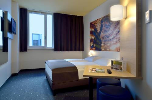 Imagen de la habitación del Hotel B&B Bayreuth. Foto 6