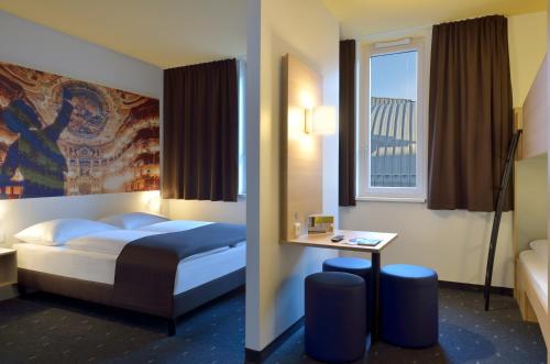 Imagen de la habitación del Hotel B&B Bayreuth. Foto 10