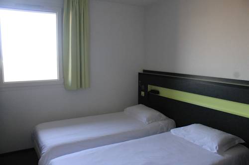 Imagen de la habitación del Hotel B&B Béthune Bruay-la-buissière. Foto 8