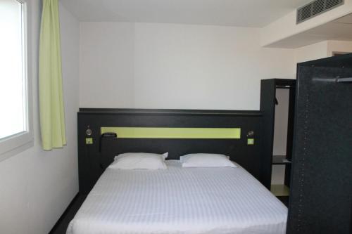 Imagen de la habitación del Hotel B&B Béthune Bruay-la-buissière. Foto 19