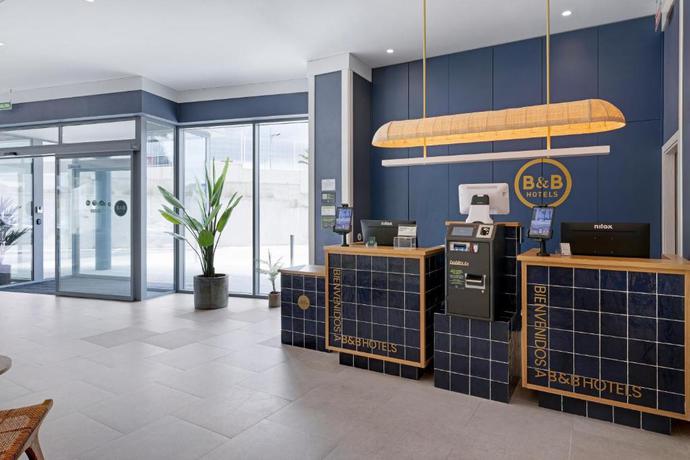 Imagen de los interiores del Hotel B&B Benidorm Finestrat. Foto 8