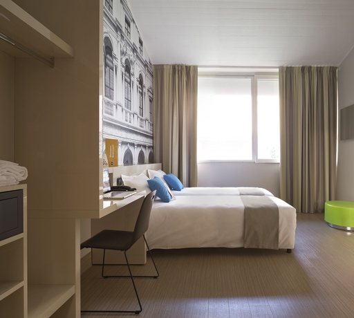 Imagen de la habitación del Hotel B&B Bergamo. Foto 3
