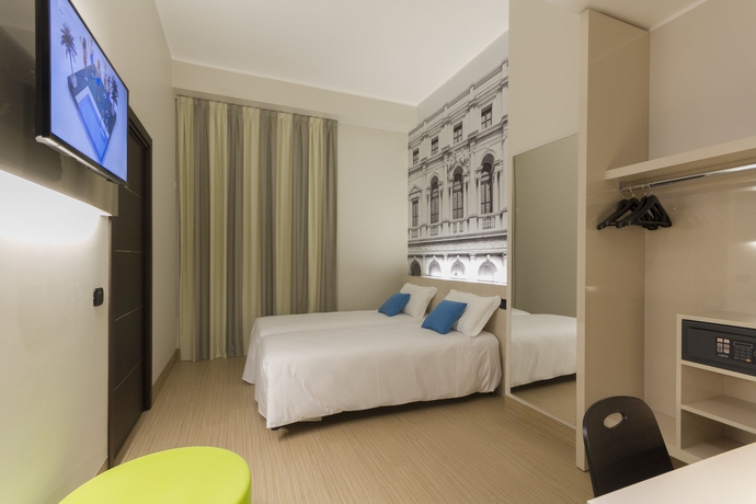 Imagen de la habitación del Hotel B&B Bergamo. Foto 10