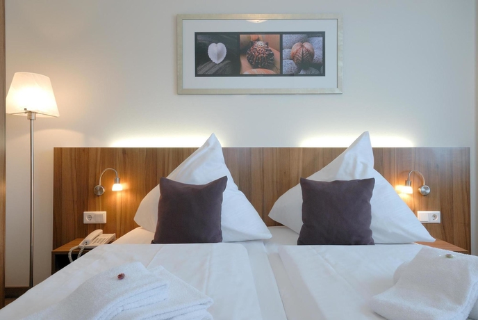 Imagen de la habitación del Hotel B&B Berlin City-Ost. Foto 7