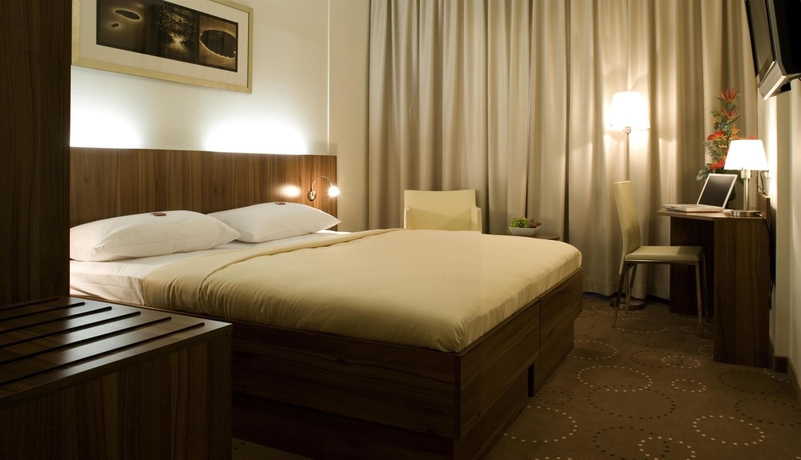 Imagen de la habitación del Hotel B&B Berlin City-Ost. Foto 11