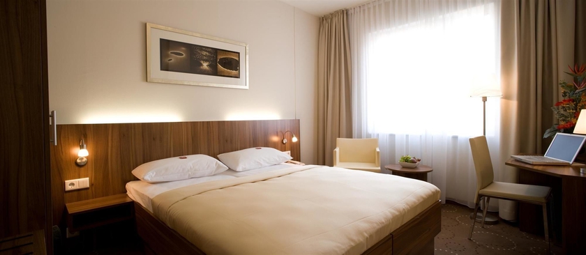 Imagen de la habitación del Hotel B&B Berlin City-Ost. Foto 12