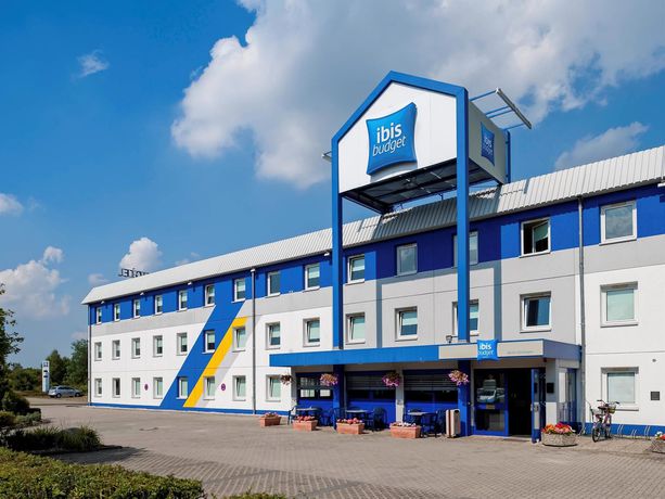 Imagen del bar/restaurante del Hotel B&B Berlin Genshagen-Nord. Foto 11