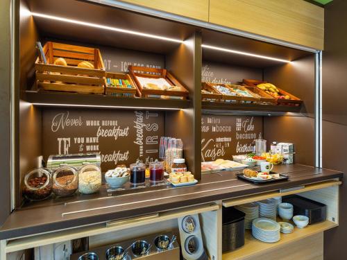 Imagen general del Hotel B&B Bochum-Herne. Foto 16