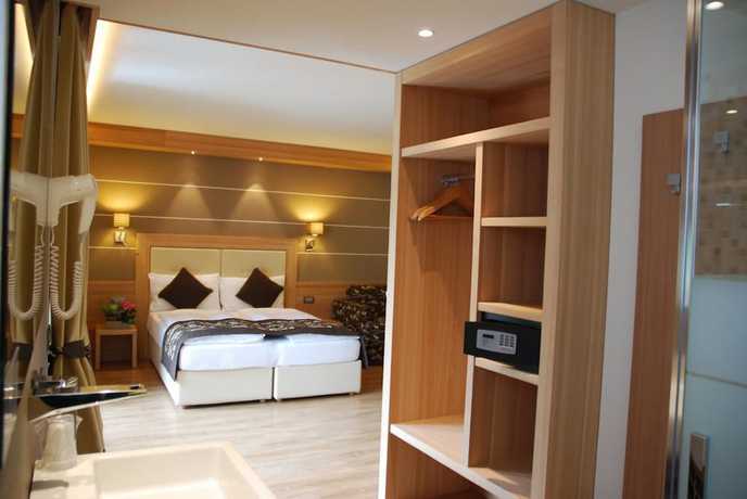 Imagen de la habitación del Hotel B&B Bondi. Foto 15