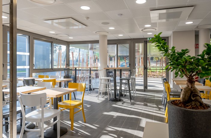 Imagen del bar/restaurante del Hotel B&B Bordeaux Langon. Foto 5