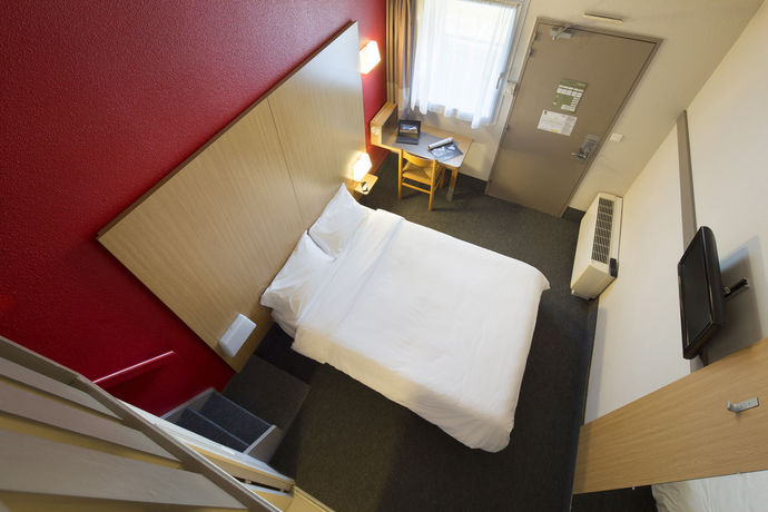 Imagen de la habitación del Hotel B&B Bordeaux Lormont. Foto 8