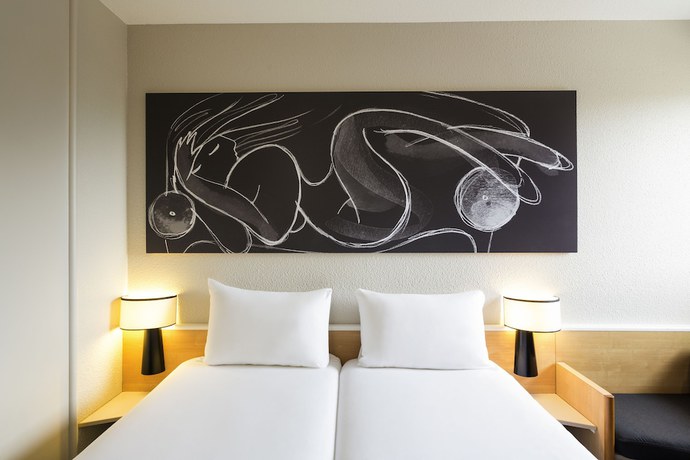 Imagen de la habitación del Hotel B&B Bordeaux M&eacute;rignac Cadera A&eacute;roport. Foto 9