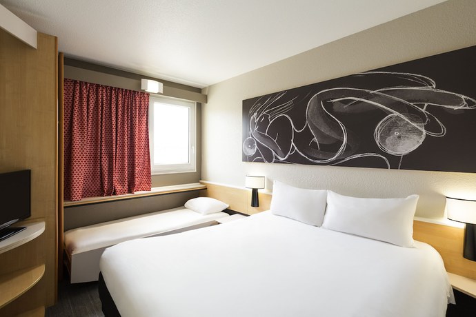 Imagen de la habitación del Hotel B&B Bordeaux M&eacute;rignac Cadera A&eacute;roport. Foto 11