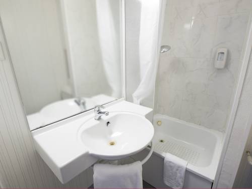 Imagen de la habitación del Hotel B&B Bourges (2). Foto 8