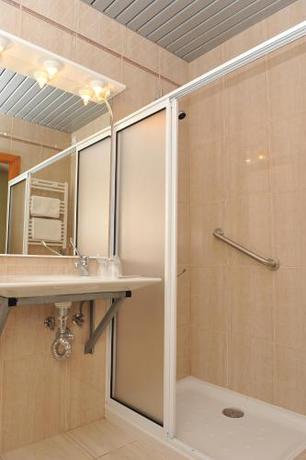 Imagen de la habitación del Hotel B&B Braga Lamacaes. Foto 3