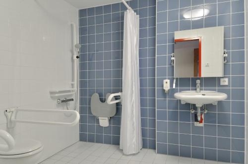 Imagen de la habitación del Hotel B&B Bremen City. Foto 6