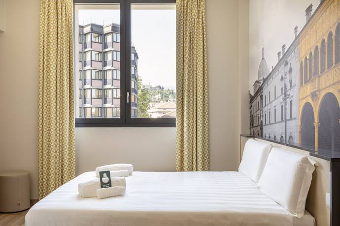 Imagen de la habitación del Hotel B&B Brescia. Foto 15