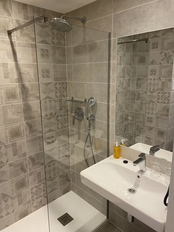 Imagen de la habitación del Hotel B&B Budapest City. Foto 11