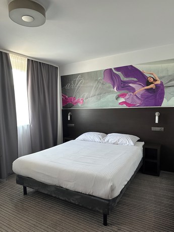 Imagen de la habitación del Hotel B&B Bytom. Foto 9