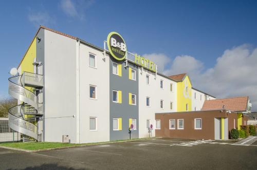 Imagen general del Hotel B&B CHARTRES Le Coudray. Foto 4