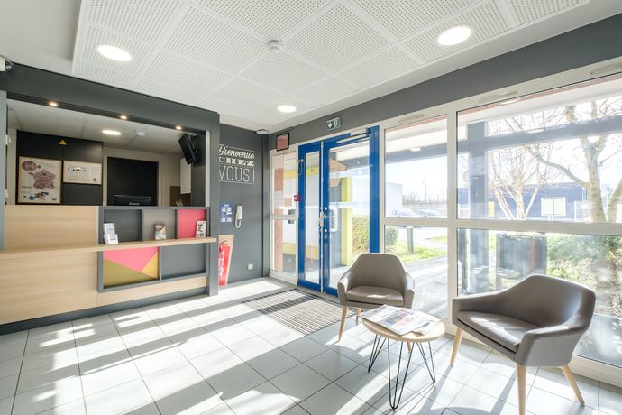 Imagen de los interiores del Hotel B&B Calais Coquelles Tunnel Sous La Manche. Foto 13